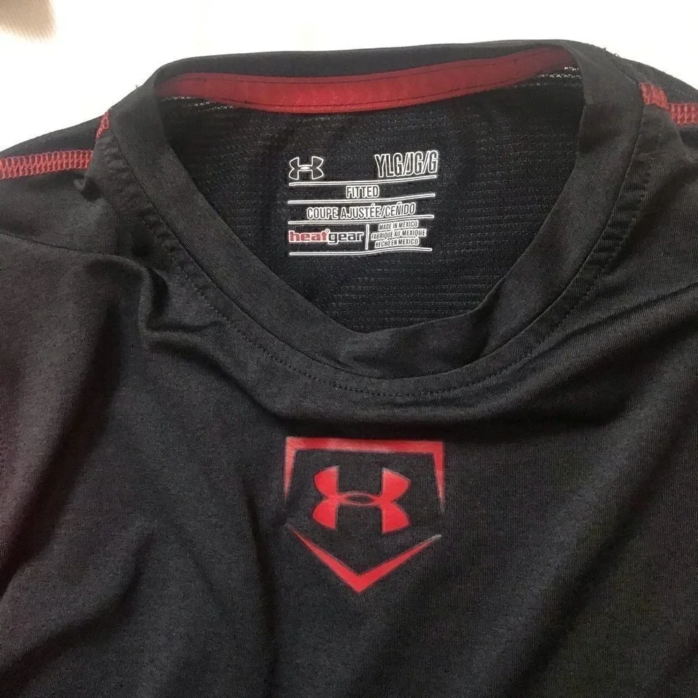 Under Armour boys sports T-shirt size L